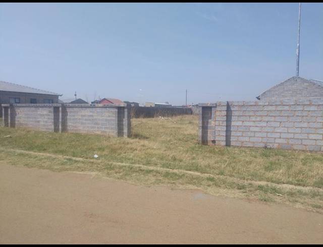 LAND FOR SALE IN VOSLOORUS EXT